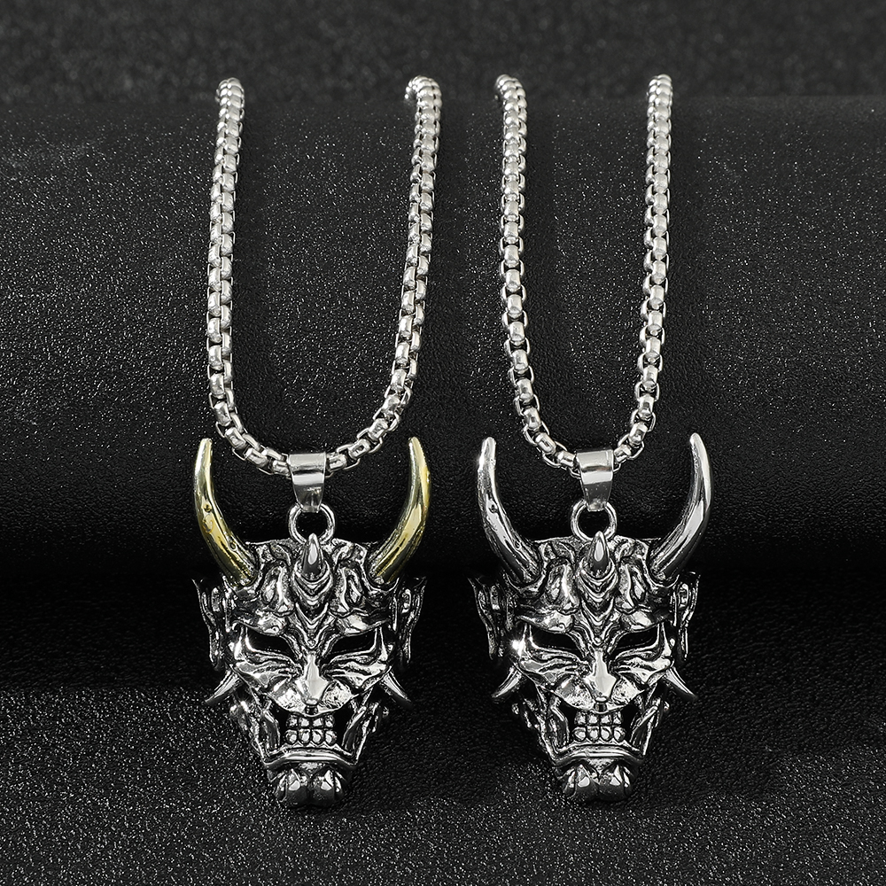 Women'S Accessories And Jewelry - Handsome Rascal Ghost Mask Pendant Necklace