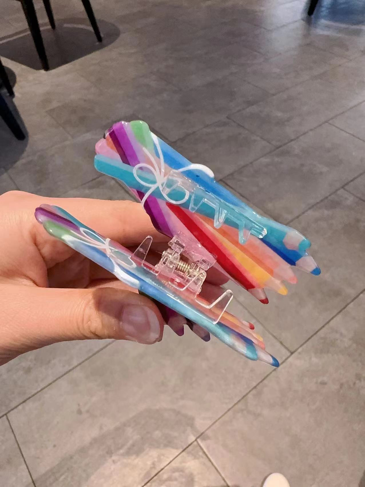 1 Colorful paintbrush grab cli – обзор и цена Women Accessories Bouquet